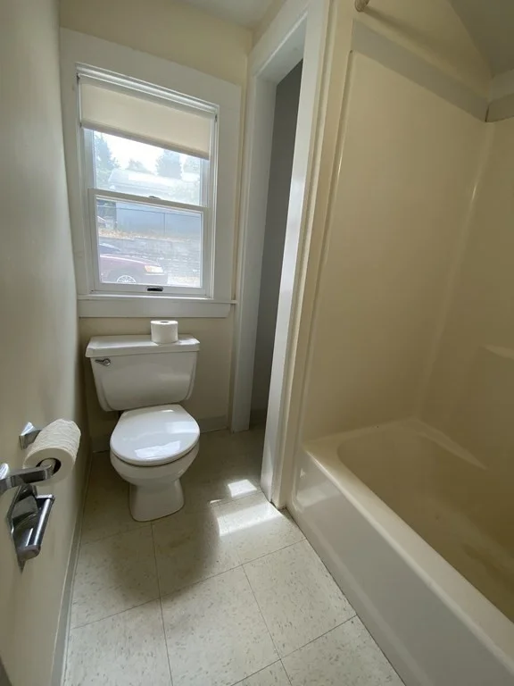 1 bed, 1 bath apartment for rent at 7 Rifle Ct Unit 7, Watertown — photo 9 of 21