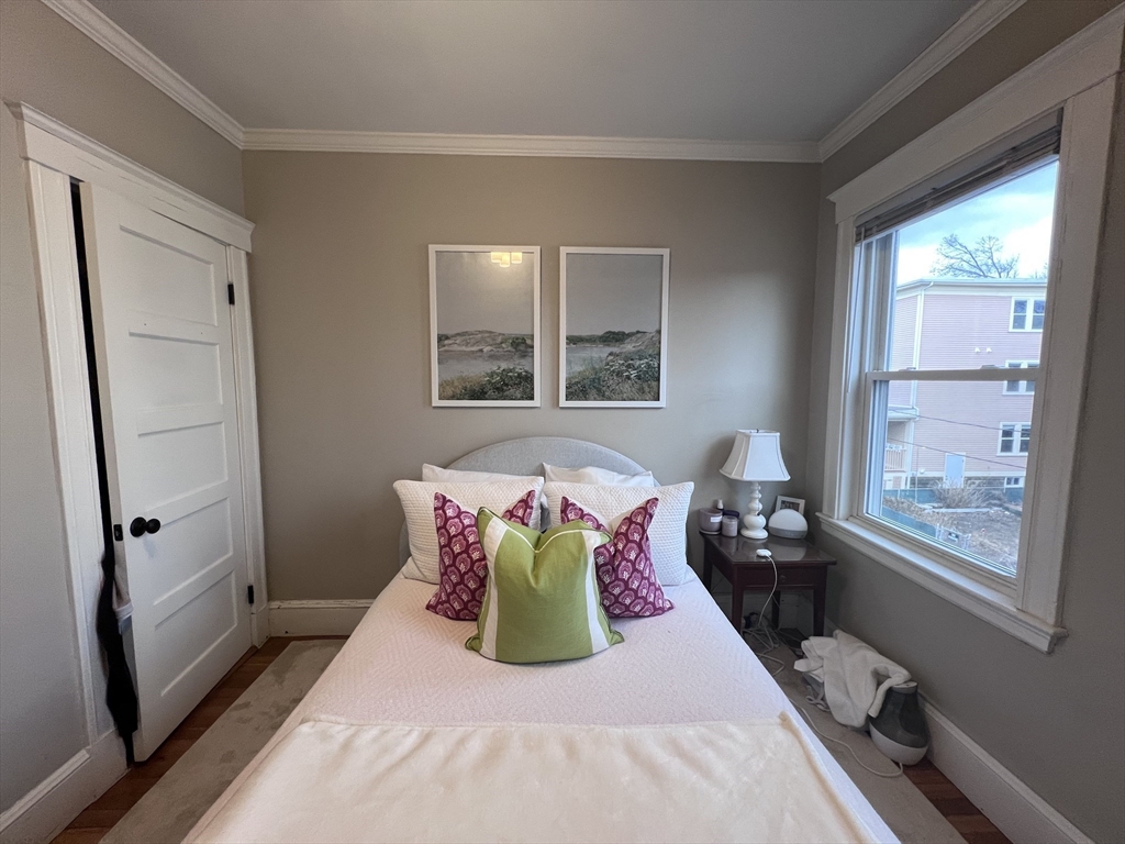 4 bed, 2 bath apartment for rent at 7 Roberts Rd Unit 2, Harvard Square — photo 12 of 21