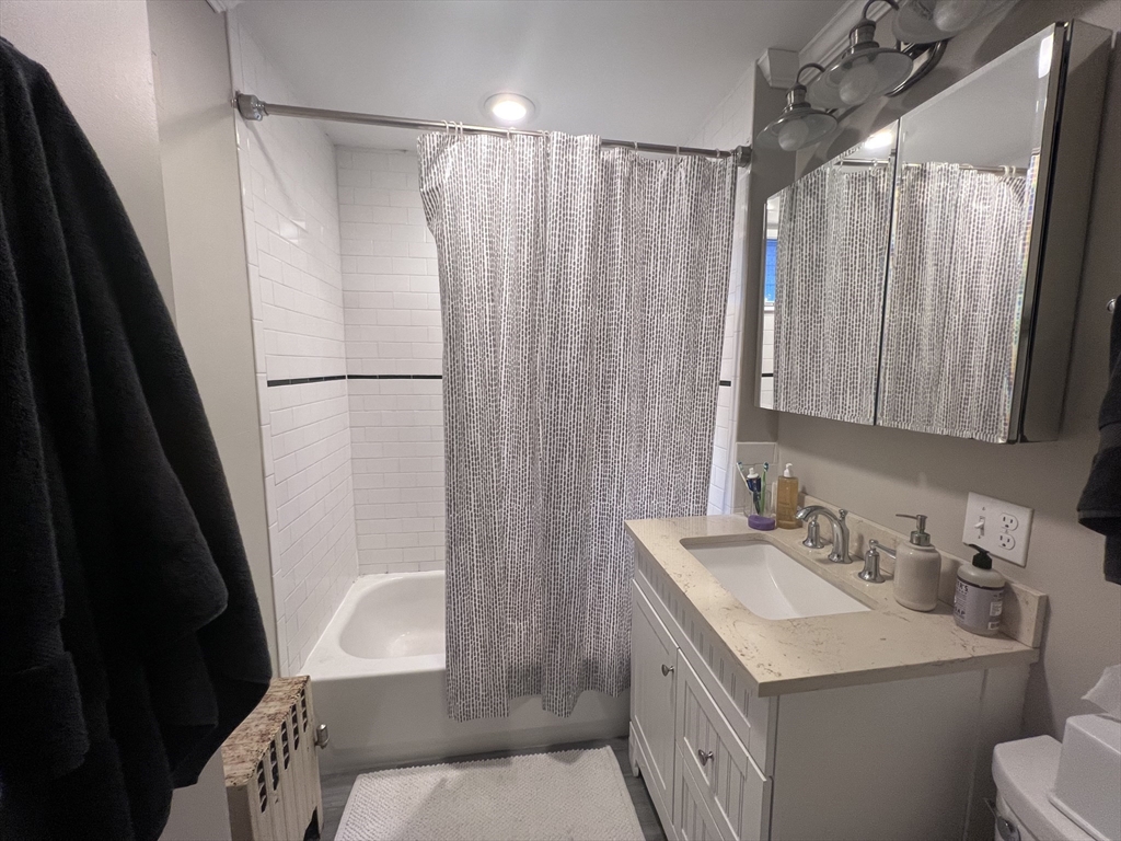 4 bed, 2 bath apartment for rent at 7 Roberts Rd Unit 2, Harvard Square — photo 7 of 21