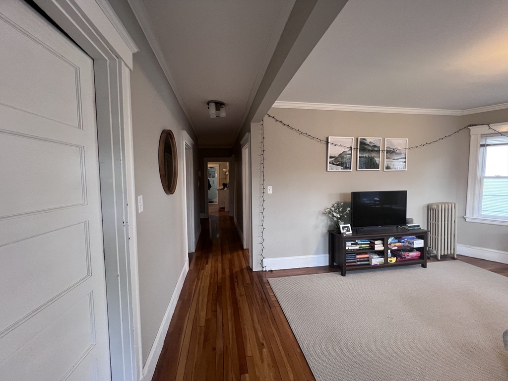 4 bed, 2 bath apartment for rent at 7 Roberts Rd Unit 2, Harvard Square — photo 5 of 21