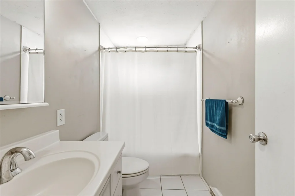 2 bed, 1 bath apartment for rent at 7 Royal Dane Dr Unit 54, Marshfield — photo 16 of 26