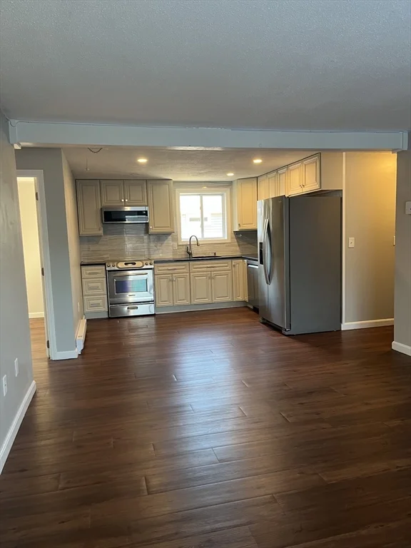 2 bed, 1 bath apartment for rent at 7 Royal Dane Dr Unit 54, Marshfield — photo 22 of 26