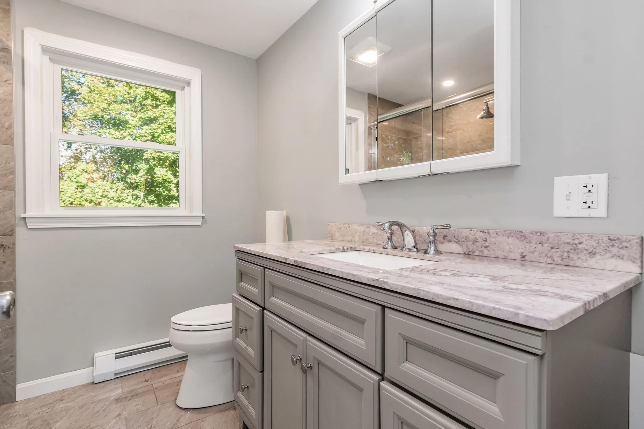 4 bed, 3 bath apartment for rent at 7 Royal Dr, West Methuen — photo 34 of 38
