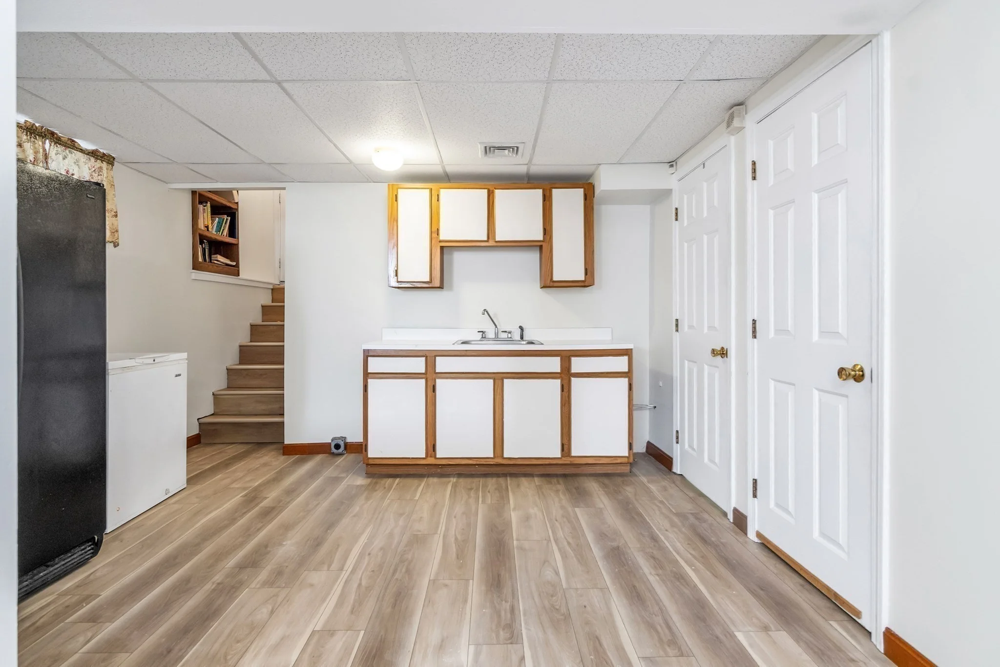 4 bed, 3 bath apartment for rent at 7 Royal Dr, West Methuen — photo 5 of 38