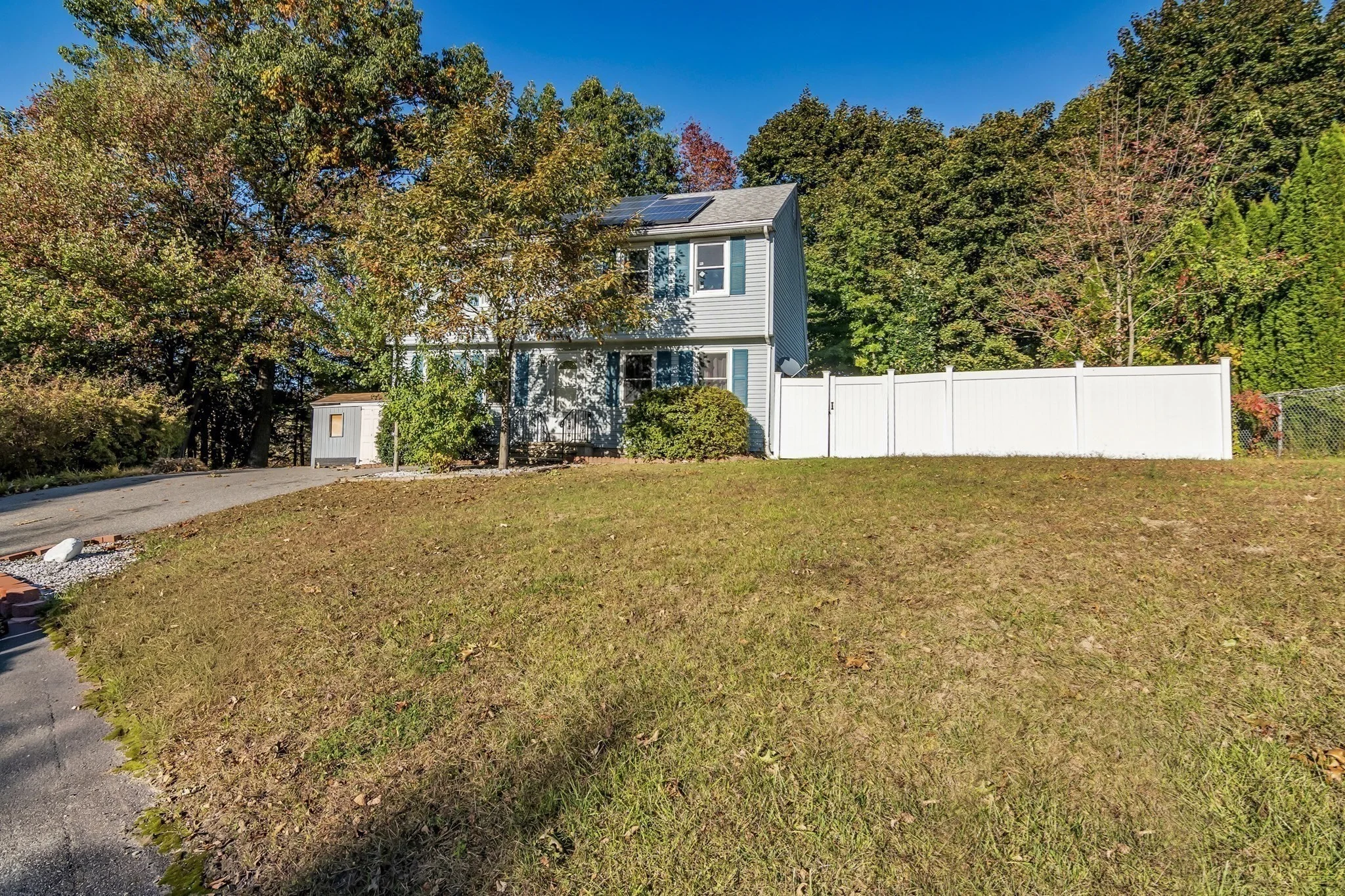 4 bed, 3 bath apartment for rent at 7 Royal Dr, West Methuen — photo 37 of 38