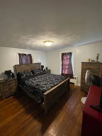 4 bed, 1 bath apartment for rent at 7 Royal St Unit B, Randolph — photo 10 of 14