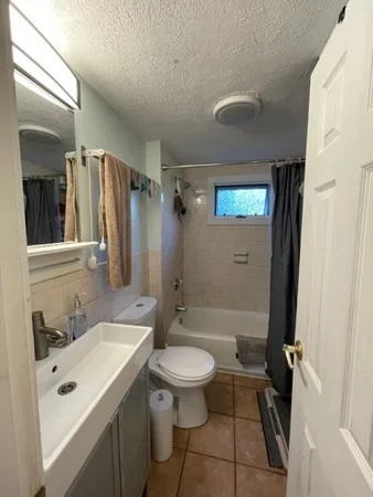 4 bed, 1 bath apartment for rent at 7 Royal St Unit B, Randolph — photo 7 of 14