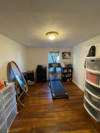 4 bed, 1 bath apartment for rent at 7 Royal St Unit B, Randolph — photo 9 of 14