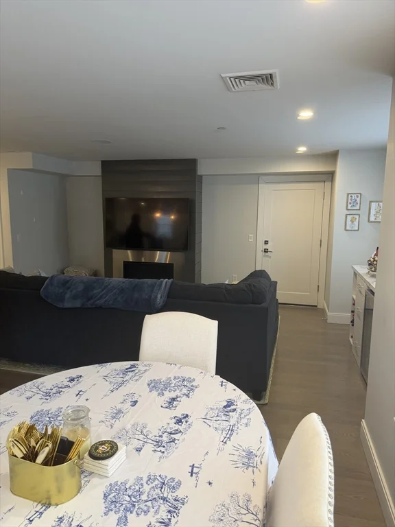 2 bed, 2 bath apartment for rent at 7 Saco St Unit 5, Dorchester — photo 4 of 13