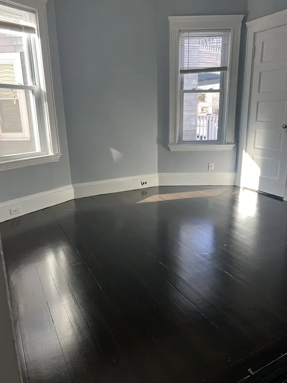3 bed, 1 bath apartment for rent at 7 Saint Marks Unit 1, Dorchester — photo 8 of 22