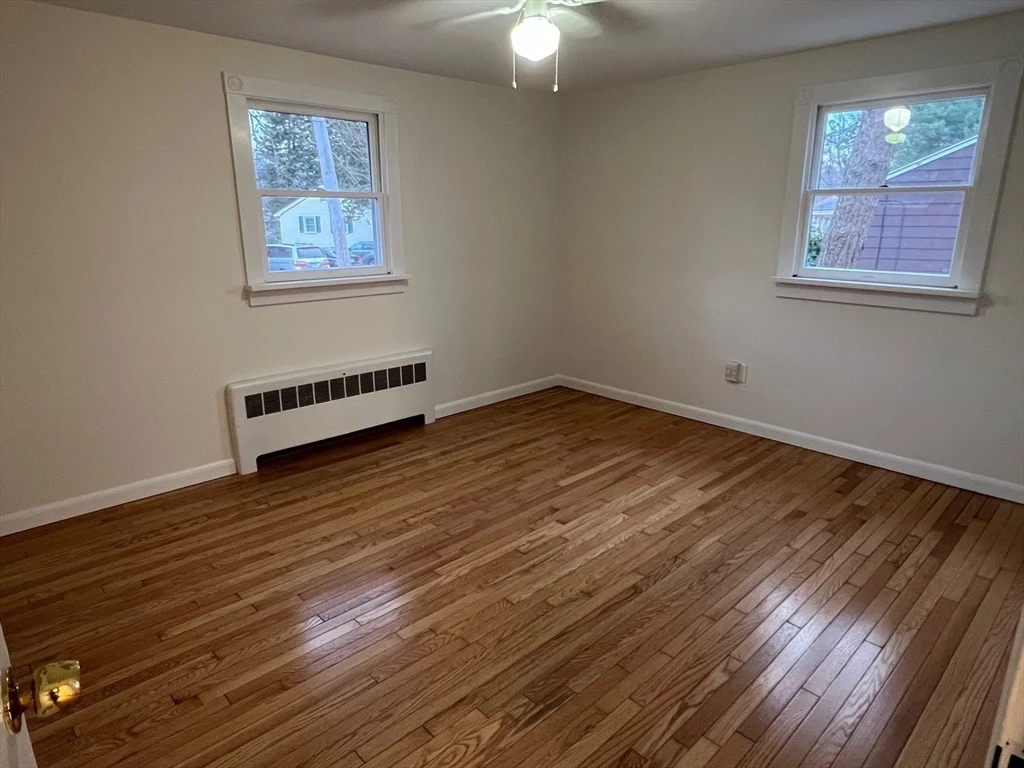 2 bed, 1 bath apartment for rent at 7 Saran Ave Unit 7, Bedford — photo 8 of 14