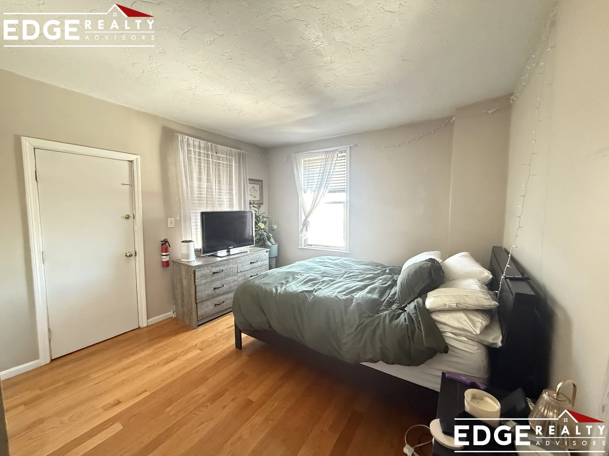 2 bed, 1 bath apartment for rent at 7 Saybrook St Unit 3, Oak Square — photo 7 of 9