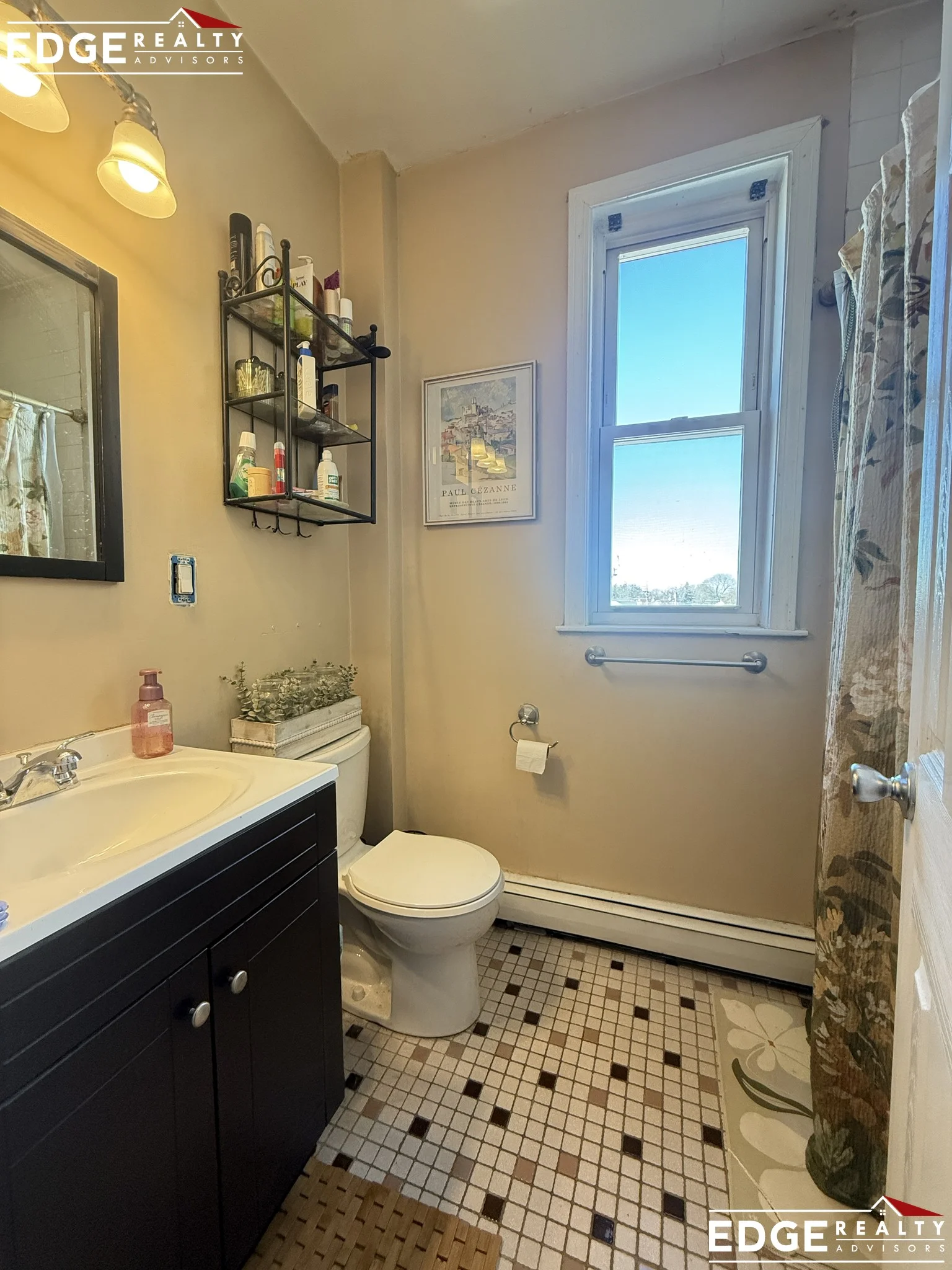 2 bed, 1 bath apartment for rent at 7 Saybrook St Unit 3, Oak Square — photo 8 of 9