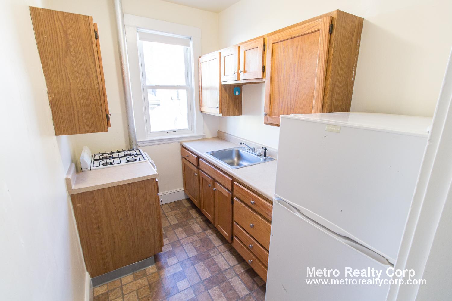 1 bed, 1 bath apartment for rent at 7 Scottfield Rd Unit 2, Allston — photo 7 of 11
