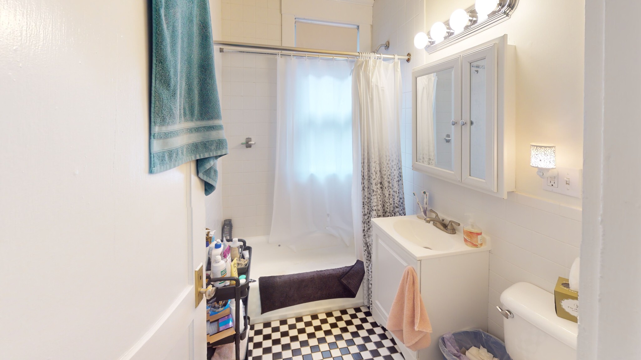 1 bed, 1 bath apartment for rent at 7 Scottfield Rd Unit 3, Allston — photo 3 of 7