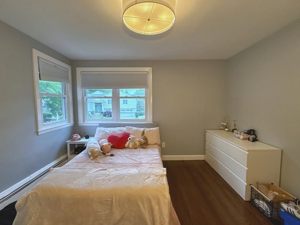 4 bed, 3 bath apartment for rent at 7 Sevland Rd, Oak Hill — photo 20 of 27