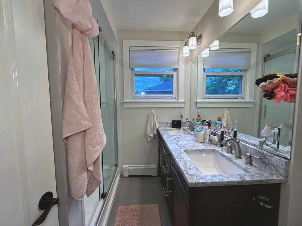 4 bed, 3 bath apartment for rent at 7 Sevland Rd, Oak Hill — photo 21 of 27