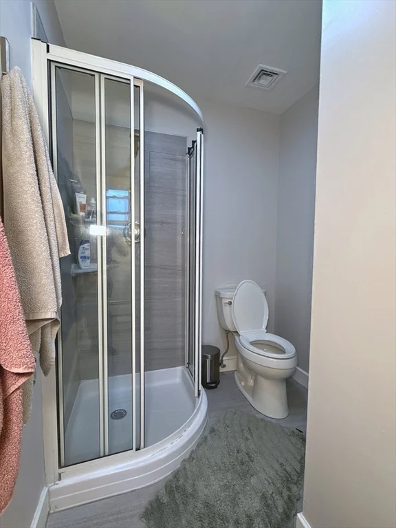 4 bed, 3 bath apartment for rent at 7 Sevland Rd, Oak Hill — photo 16 of 27