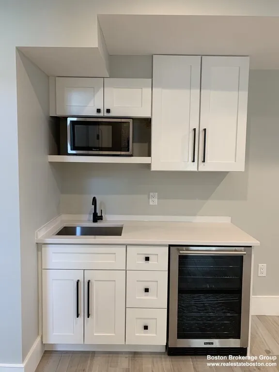 3 bed, 3.5 bath apartment for rent at 7 Sharon Ave Unit 7, Auburndale — photo 14 of 22