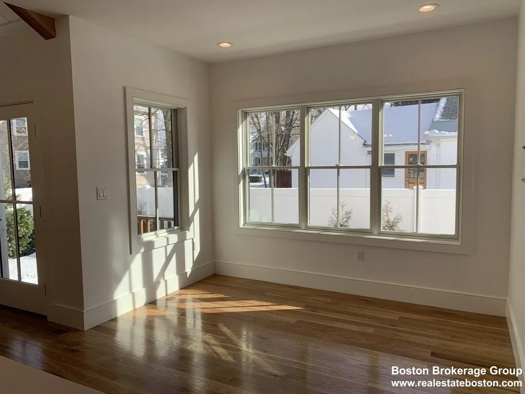 3 bed, 3.5 bath apartment for rent at 7 Sharon Ave Unit 7, Auburndale — photo 6 of 22