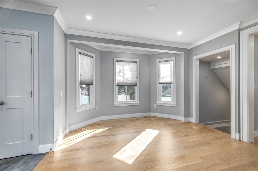 3 bed, 2 bath apartment for rent at 7 Shawmut Park, Newton Upper Falls — photo 11 of 27