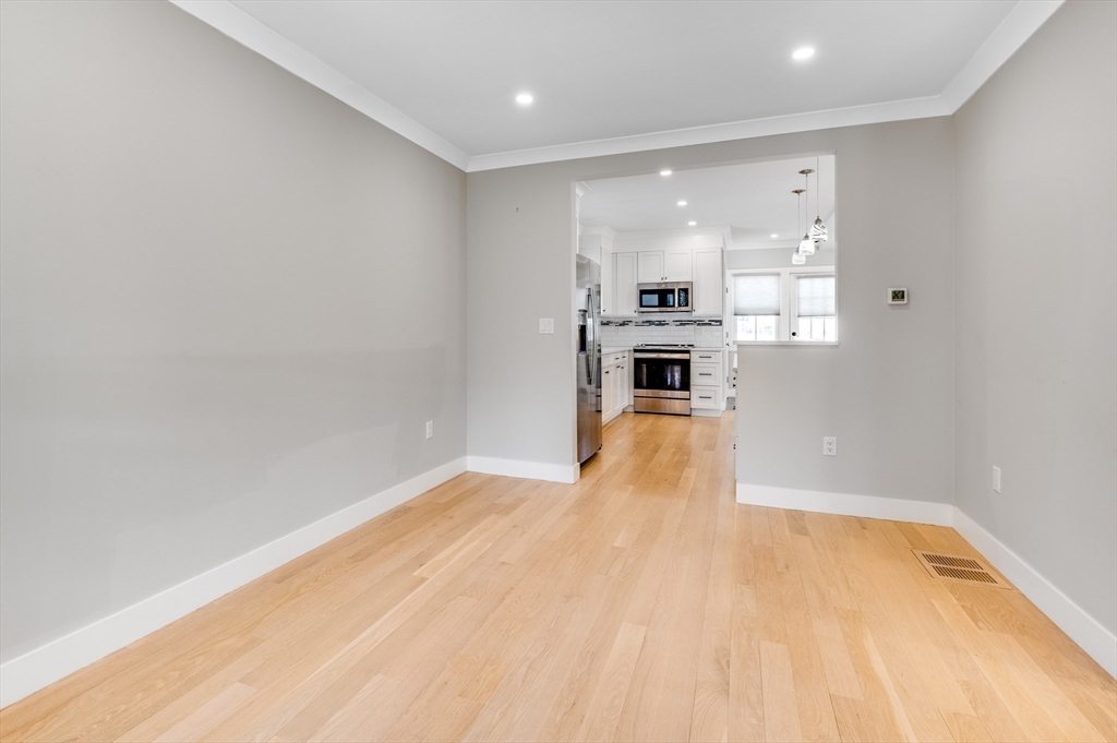 3 bed, 2 bath apartment for rent at 7 Shawmut Park, Newton Upper Falls — photo 13 of 27