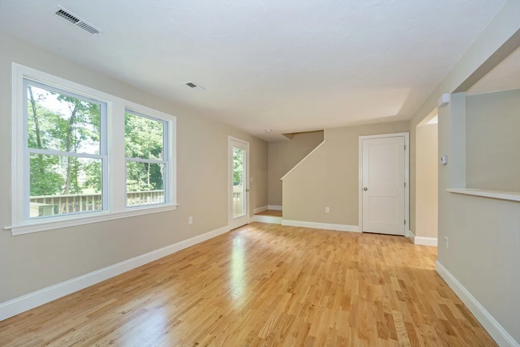 3 bed, 1 bath apartment for rent at 7 Sherman Ter Unit 7, Natick — photo 13 of 26