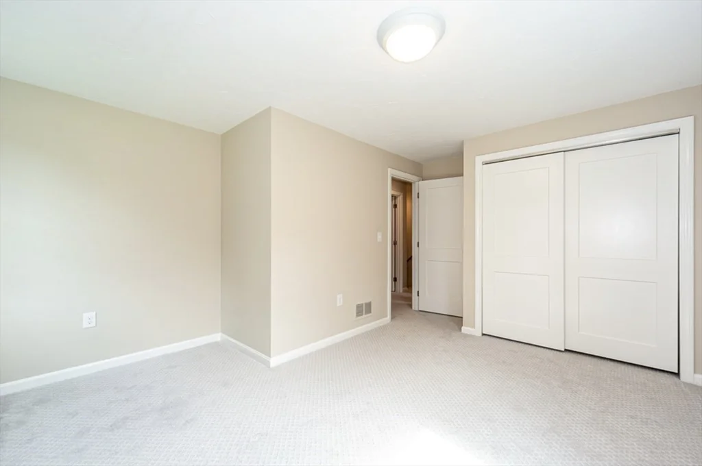 3 bed, 1 bath apartment for rent at 7 Sherman Ter Unit 7, Natick — photo 18 of 26
