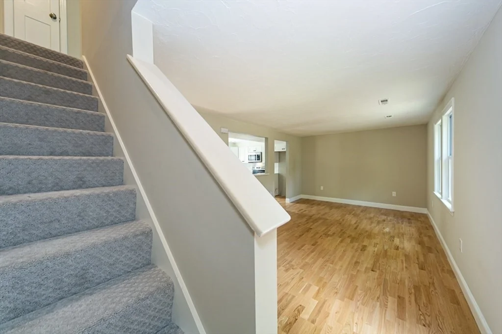 3 bed, 1 bath apartment for rent at 7 Sherman Ter Unit 7, Natick — photo 15 of 26