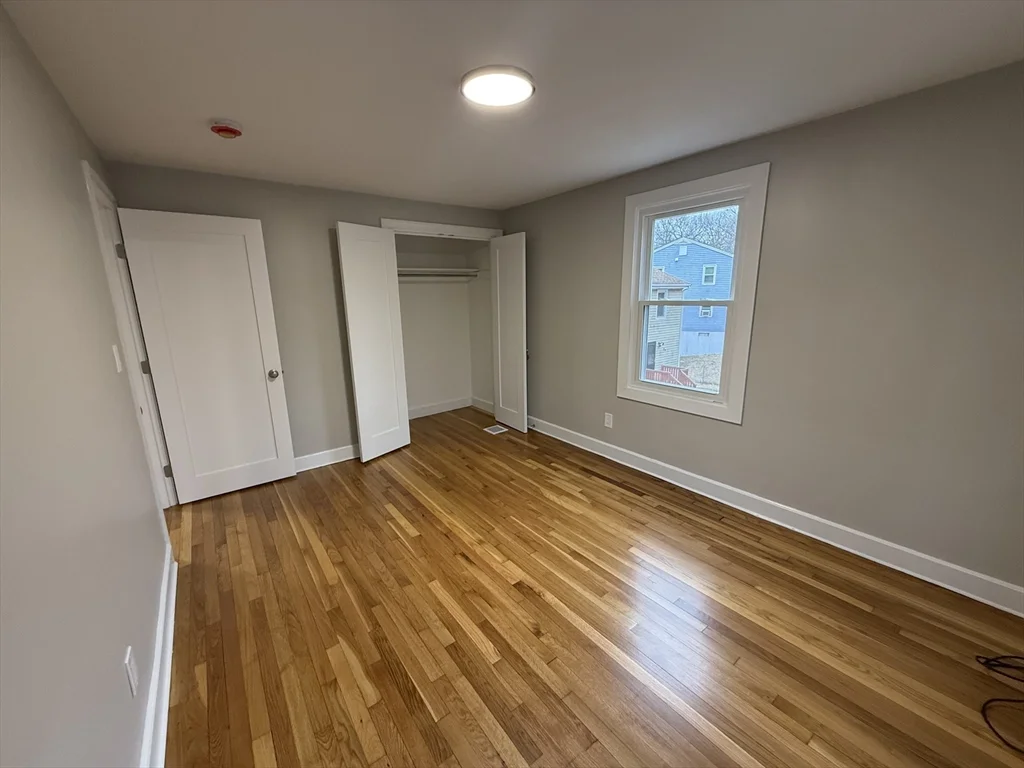 3 bed, 1 bath apartment for rent at 7 Silvia Ct Unit 7, Hyde Park — photo 13 of 32