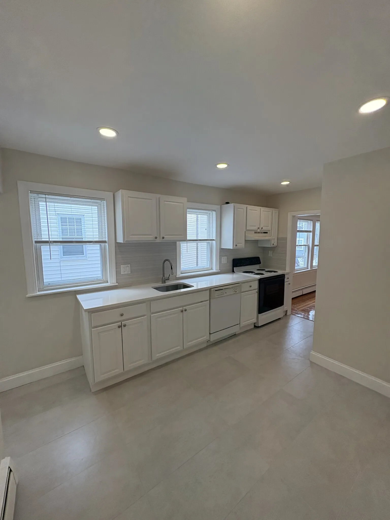 2 bed, 1 bath apartment for rent at 7 Smith St Unit 1, South Medford — photo 5 of 14