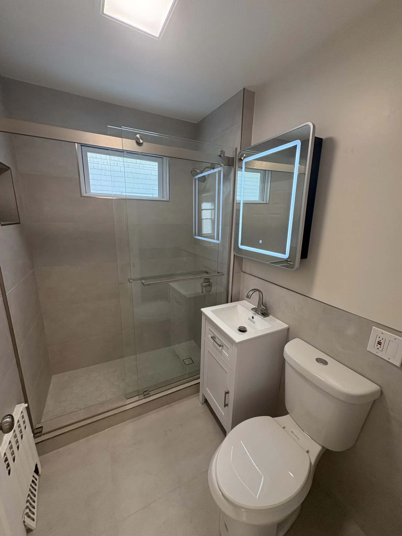 2 bed, 1 bath apartment for rent at 7 Smith St Unit 1, South Medford — photo 13 of 14