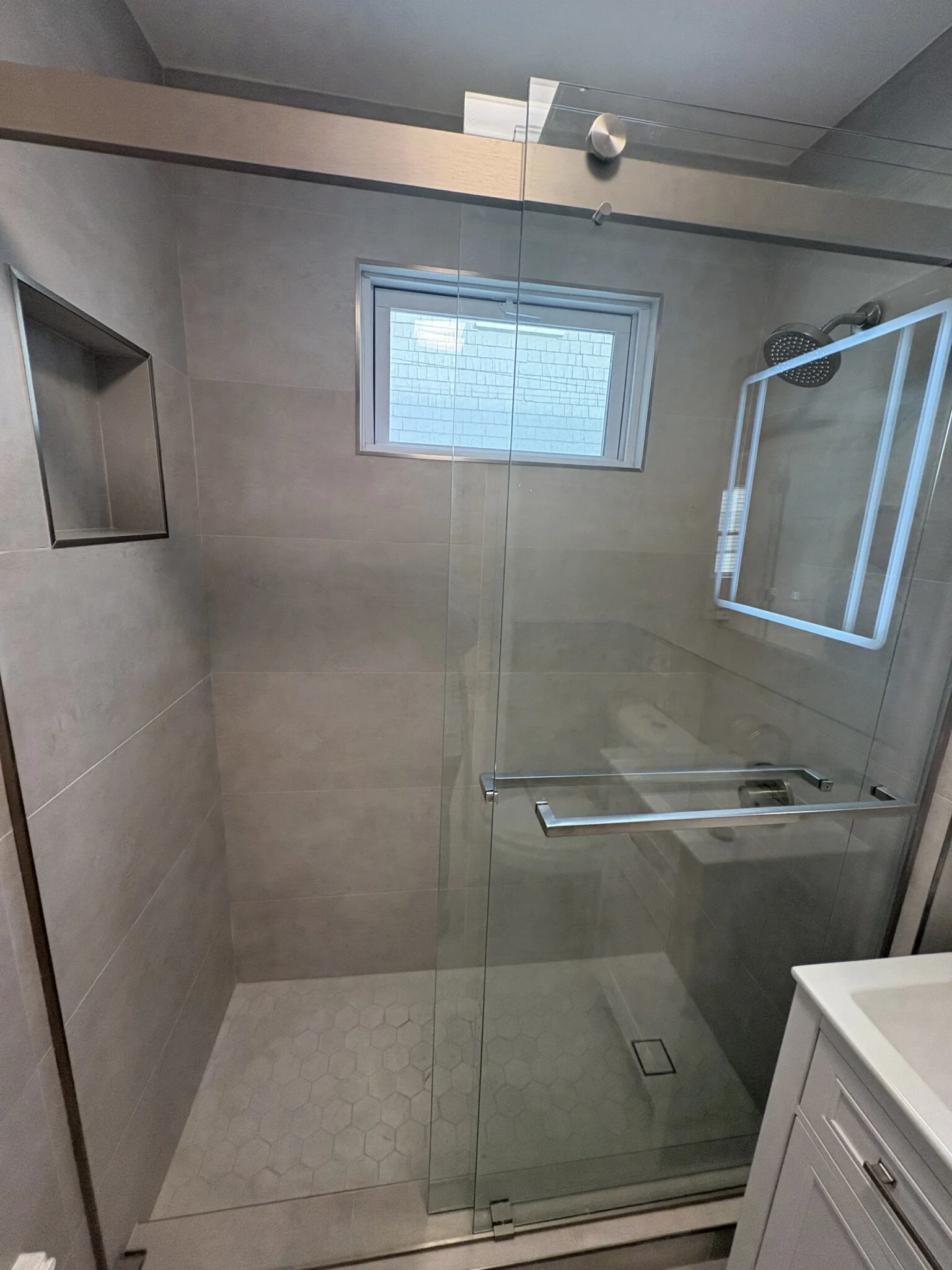 2 bed, 1 bath apartment for rent at 7 Smith St Unit 1, South Medford — photo 14 of 14