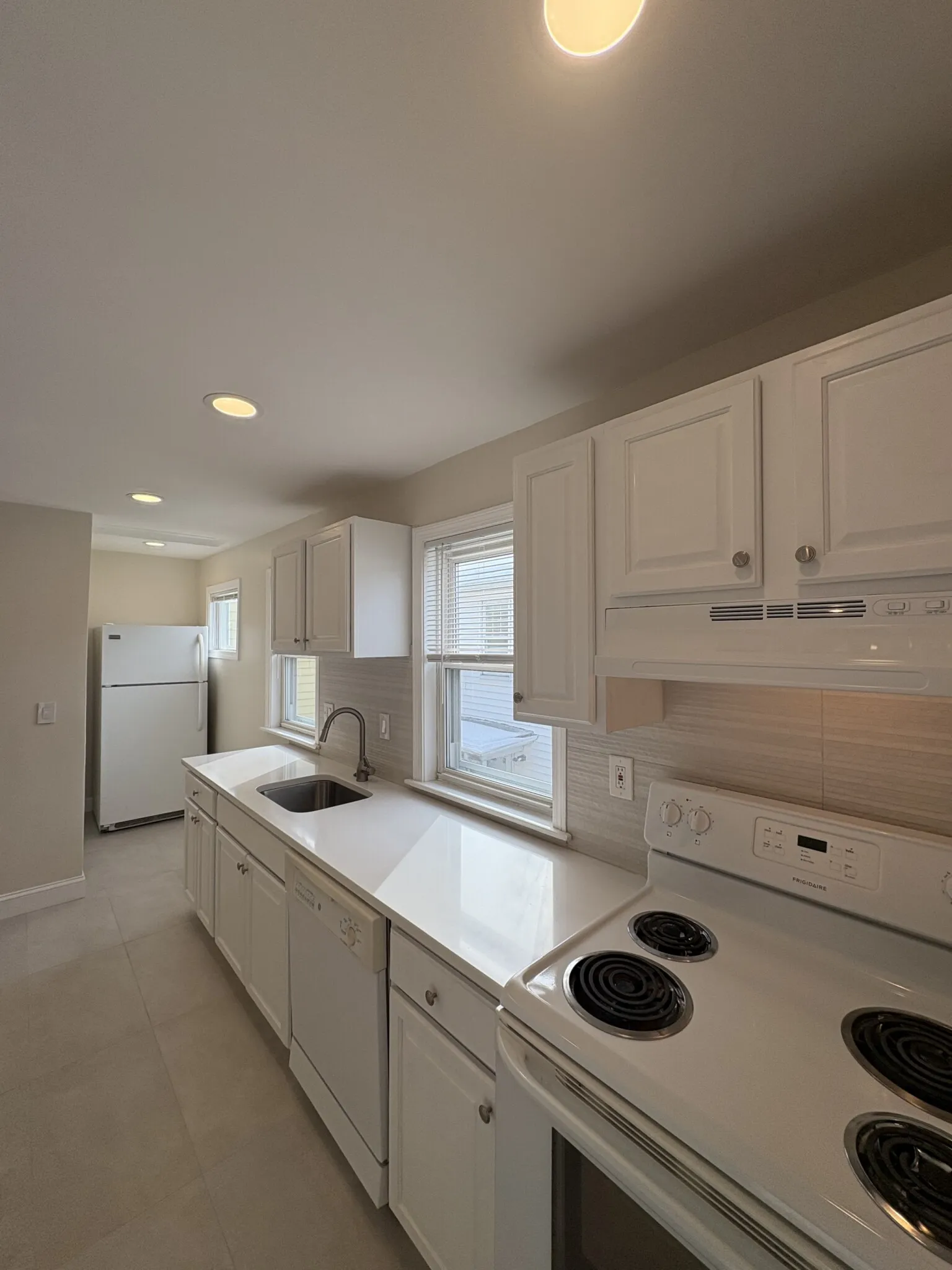 2 bed, 1 bath apartment for rent at 7 Smith St Unit 2, South Medford — photo 4 of 15