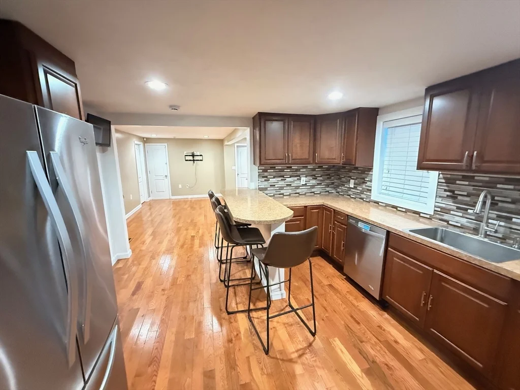 3 bed, 2 bath apartment for rent at 7 Southbridge St Ct, Auburn — photo 6 of 17