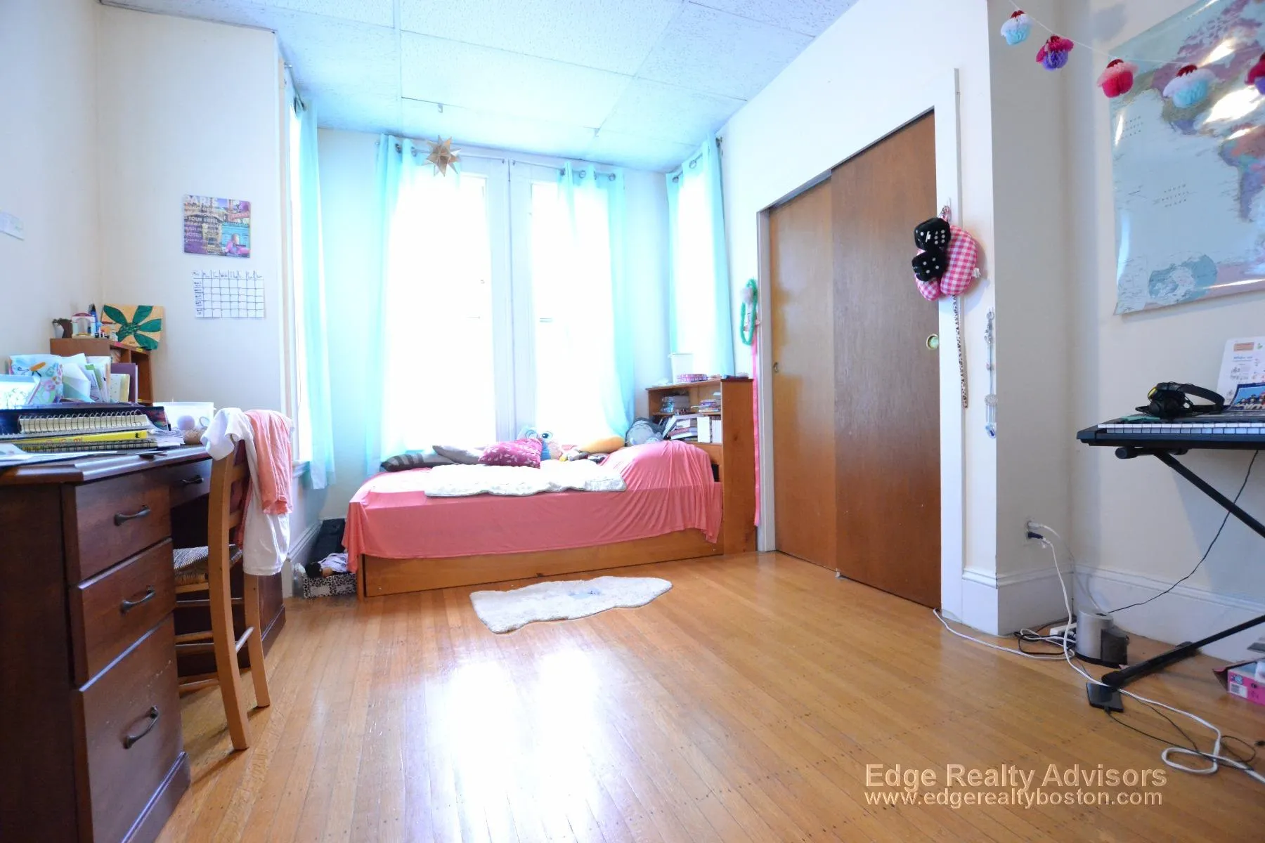 3 bed, 2 bath apartment for rent at 7 Sparhawk St Unit 1, Brighton — photo 5 of 7