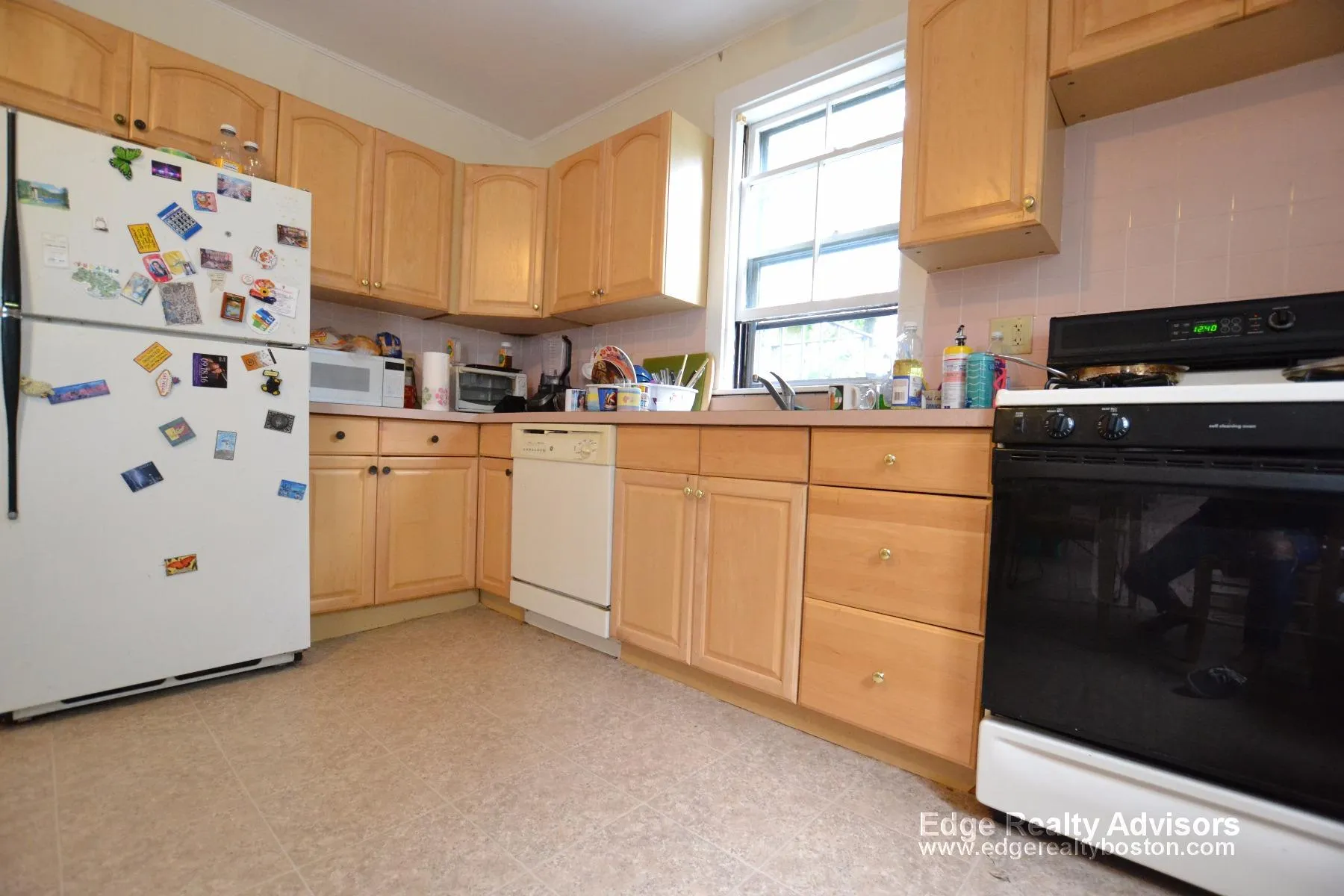 3 bed, 2 bath apartment for rent at 7 Sparhawk St Unit 1, Brighton — photo 1 of 7