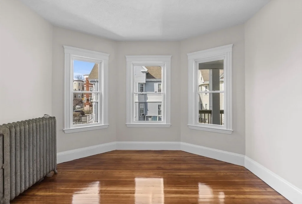 3 bed, 1 bath apartment for rent at 7 Speedwell St Unit 3, Dorchester — photo 9 of 21