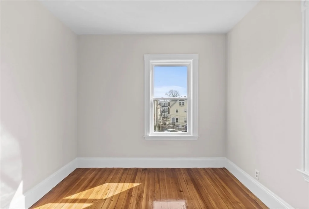 3 bed, 1 bath apartment for rent at 7 Speedwell St Unit 3, Dorchester — photo 11 of 21