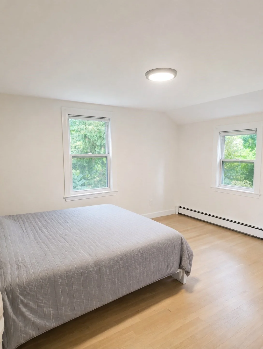 5 bed, 2 bath apartment for rent at 7 Springdale Ave, Wellesley — photo 19 of 24