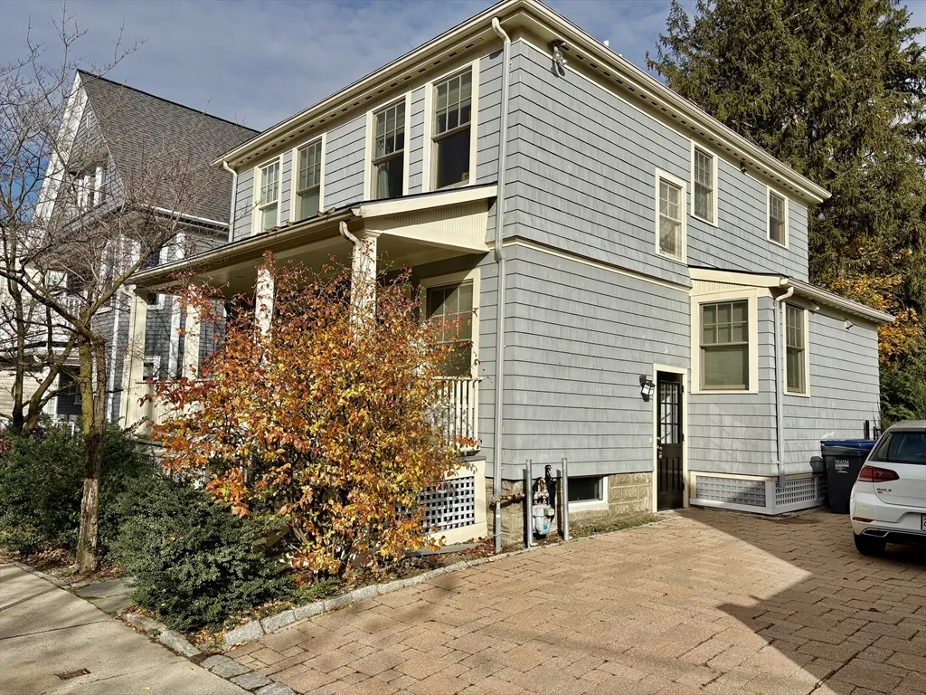 3 bed, 2 bath apartment for rent at 7 Standish Unit 7, West Cambridge — photo 16 of 16