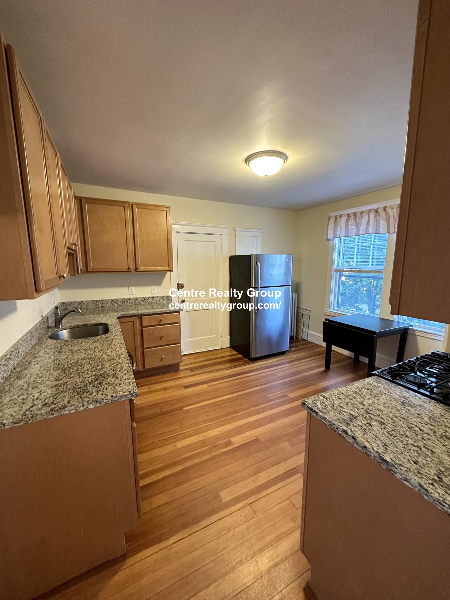 3 bed, 2 bath apartment for rent at 7 Stedman, Jamaica Plain — photo 3 of 31