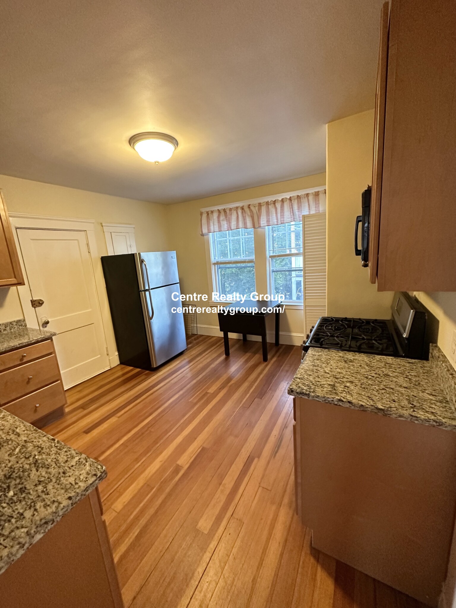3 bed, 2 bath apartment for rent at 7 Stedman, Jamaica Plain — photo 6 of 31