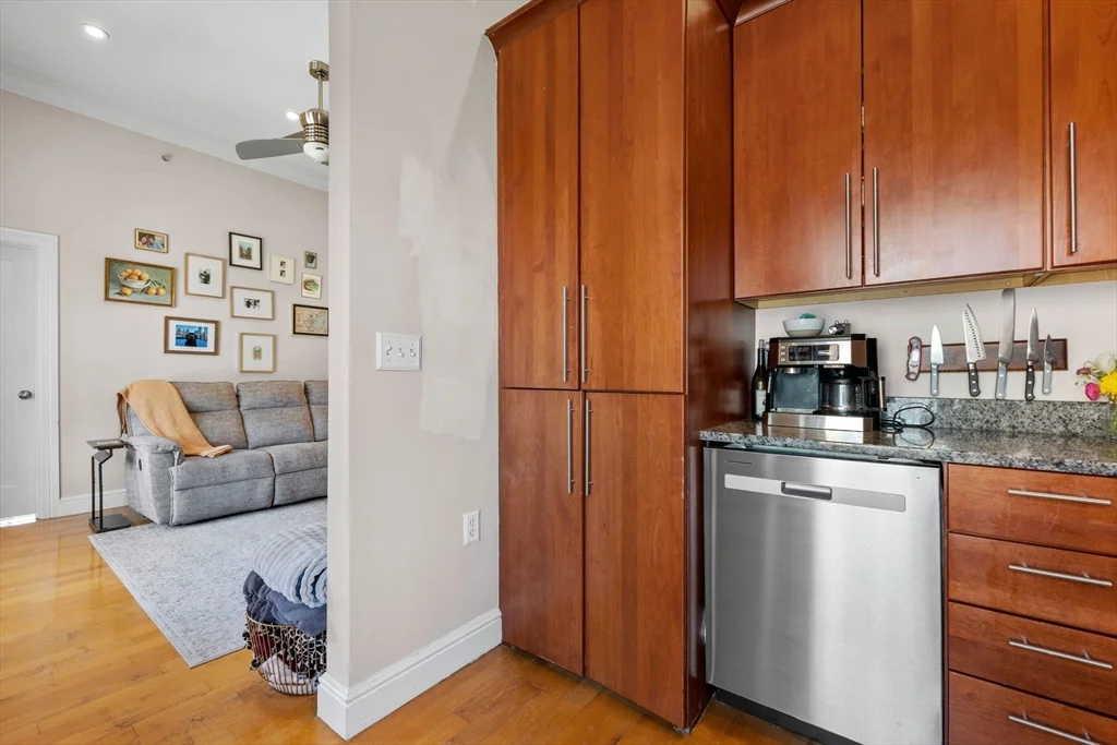 2 bed, 1 bath apartment for rent at 7 Stillman Pl Unit 10, North End — photo 8 of 18