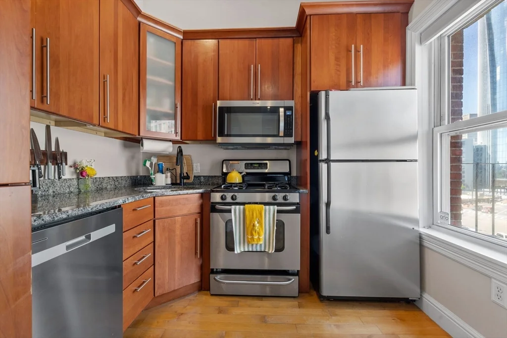 2 bed, 1 bath apartment for rent at 7 Stillman Pl Unit 10, North End — photo 7 of 18