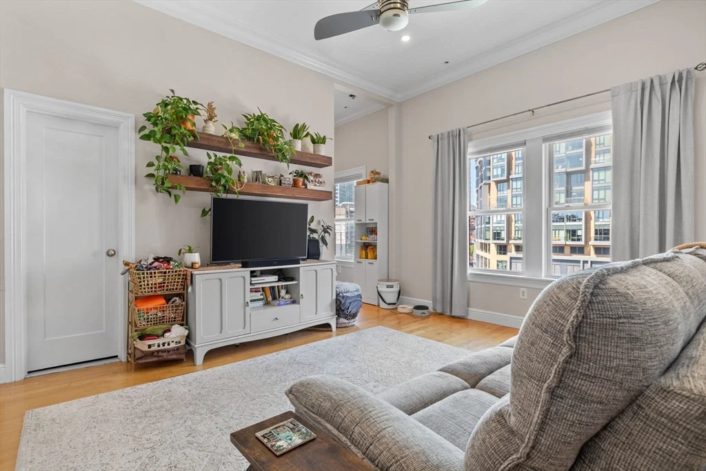 2 bed, 1 bath apartment for rent at 7 Stillman Pl Unit 10, North End — photo 3 of 18