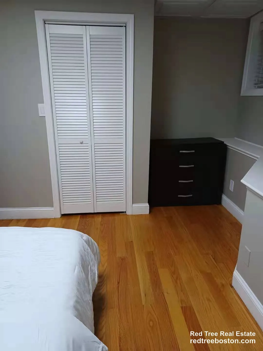 5 bed, 3 bath apartment for rent at 7 Story St Unit 2, Harvard Square — photo 20 of 24
