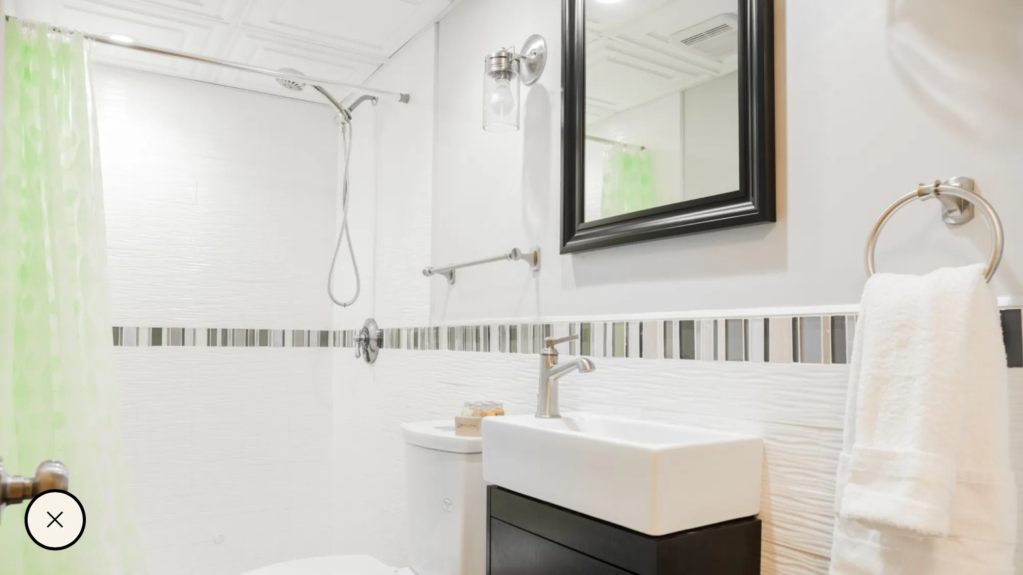 4 bed, 2 bath apartment for rent at 7 Story St Unit B, Harvard Square — photo 7 of 8
