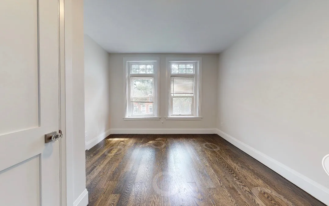 4 bed, 2 bath apartment for rent at 7 Strathmore Rd Unit 2, Brookline — photo 7 of 11