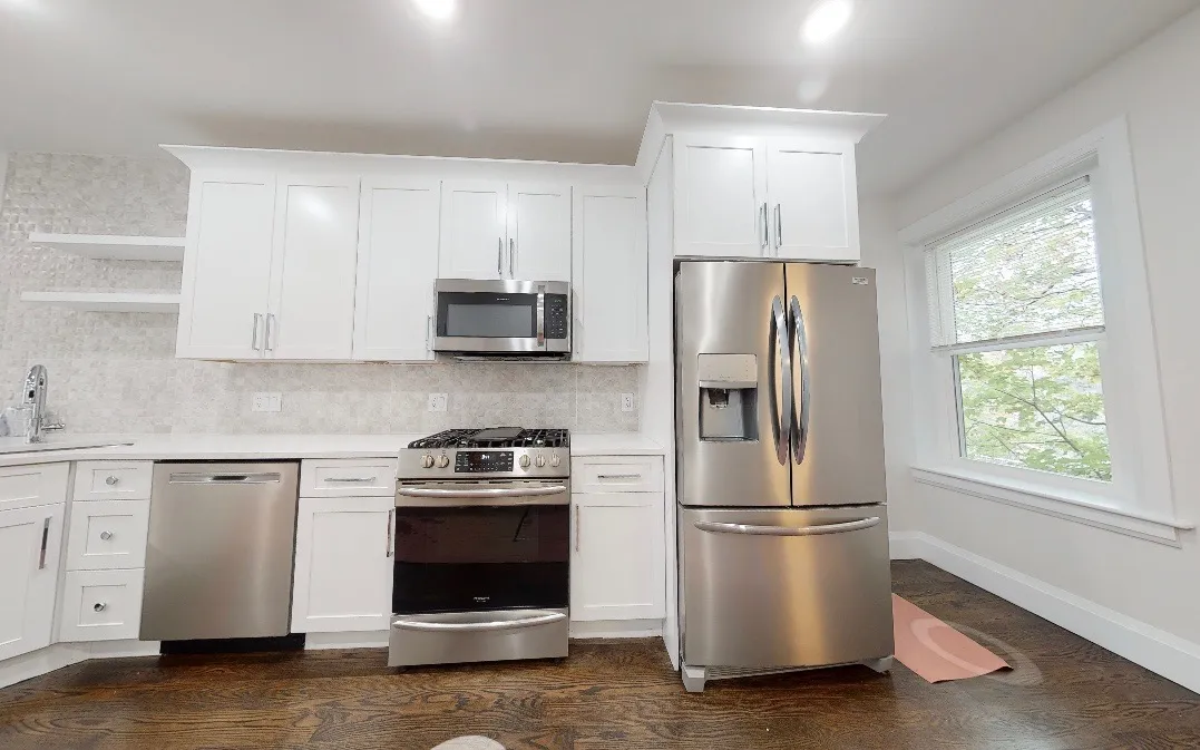 4 bed, 2 bath apartment for rent at 7 Strathmore Rd Unit 2, Brookline — photo 1 of 11